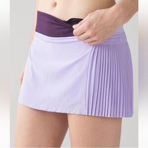 Lululemon size 10 pleaded lilac skirt with shorts